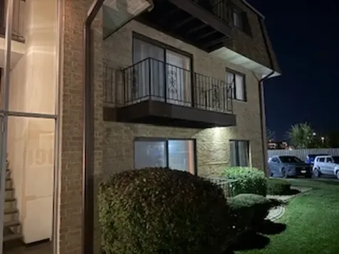 4905 West 109th Street Oak Lawn IL 60453