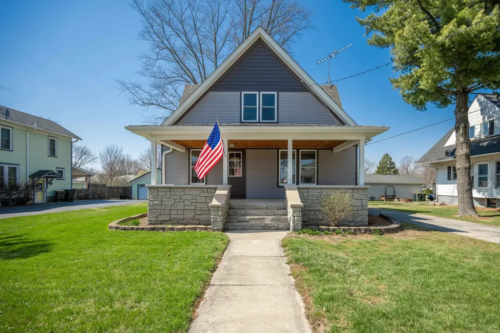 903 South Main Street Yorkville IL 60560