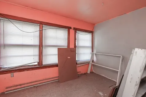 2863 Shadow Lawn Momence IL 60954