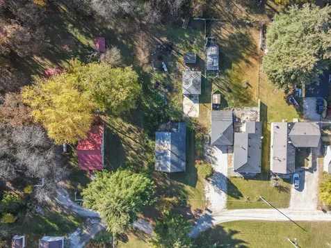2863 Shadow Lawn Momence IL 60954