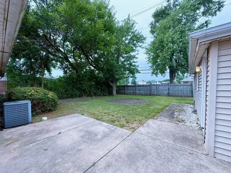163 West Raye Drive Chicago Heights IL 60411