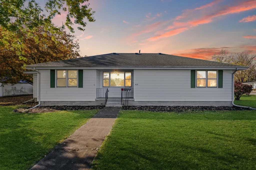 419 North Main Street Farmer City IL 61842