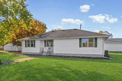 419 North Main Street Farmer City IL 61842