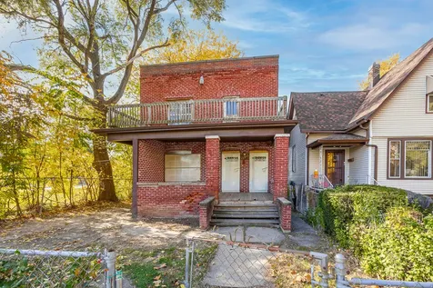 15342 Loomis Avenue Harvey IL 60426