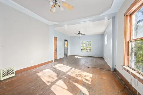 15342 Loomis Avenue Harvey IL 60426