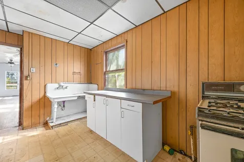 15342 Loomis Avenue Harvey IL 60426