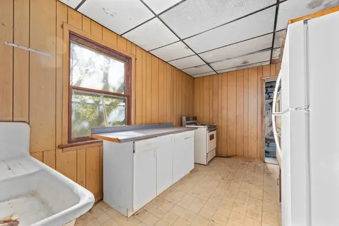 15342 Loomis Avenue Harvey IL 60426
