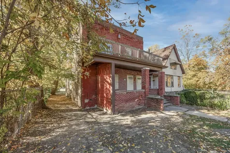 15342 Loomis Avenue Harvey IL 60426