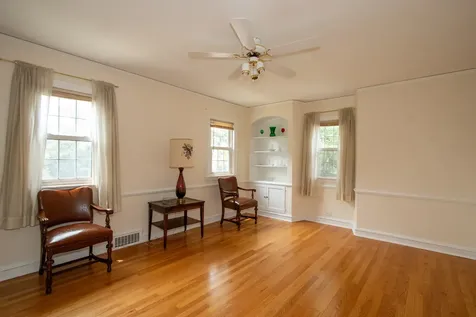 1402 Lathrop Avenue River Forest IL 60305
