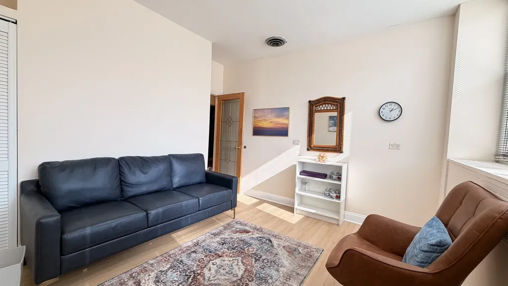 4250 North Marine Drive Chicago IL 60613