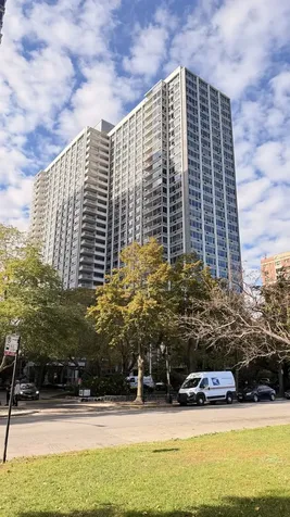 4250 North Marine Drive Chicago IL 60613