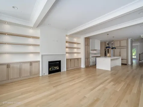 4132 North Claremont Avenue Chicago IL 60618