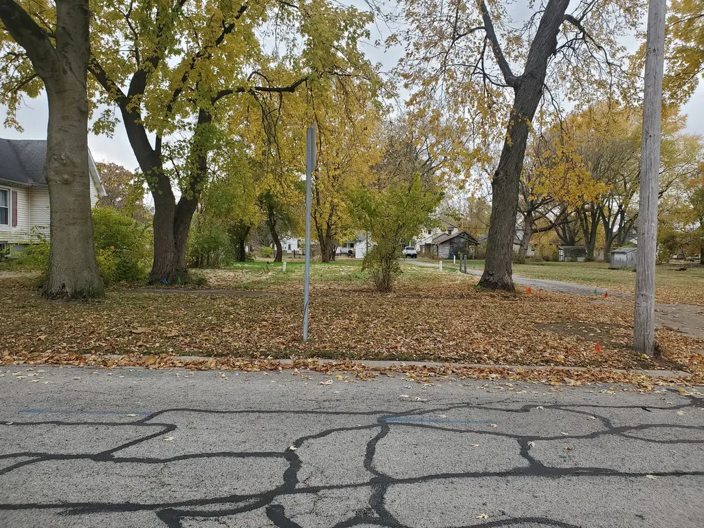 429 North 3rd Street Watseka IL 60970