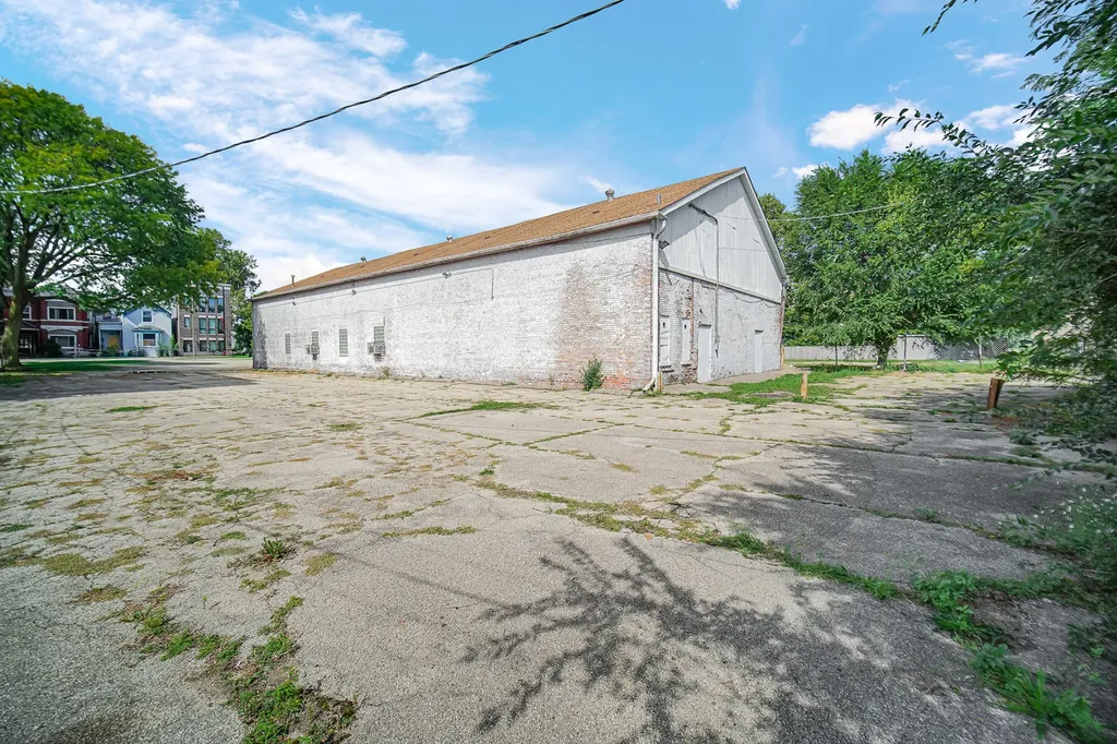 4727 South Wabash Avenue Chicago IL 60615