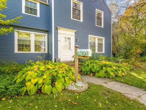 615 Dean Street Woodstock IL 60098