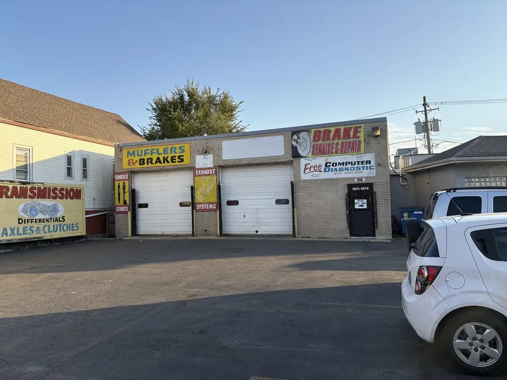 2625 West 47th Street Chicago IL 60632