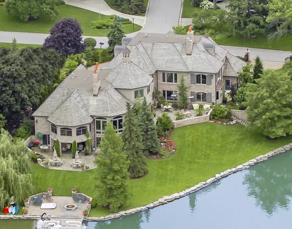 561 West 58th Street Hinsdale IL 60521