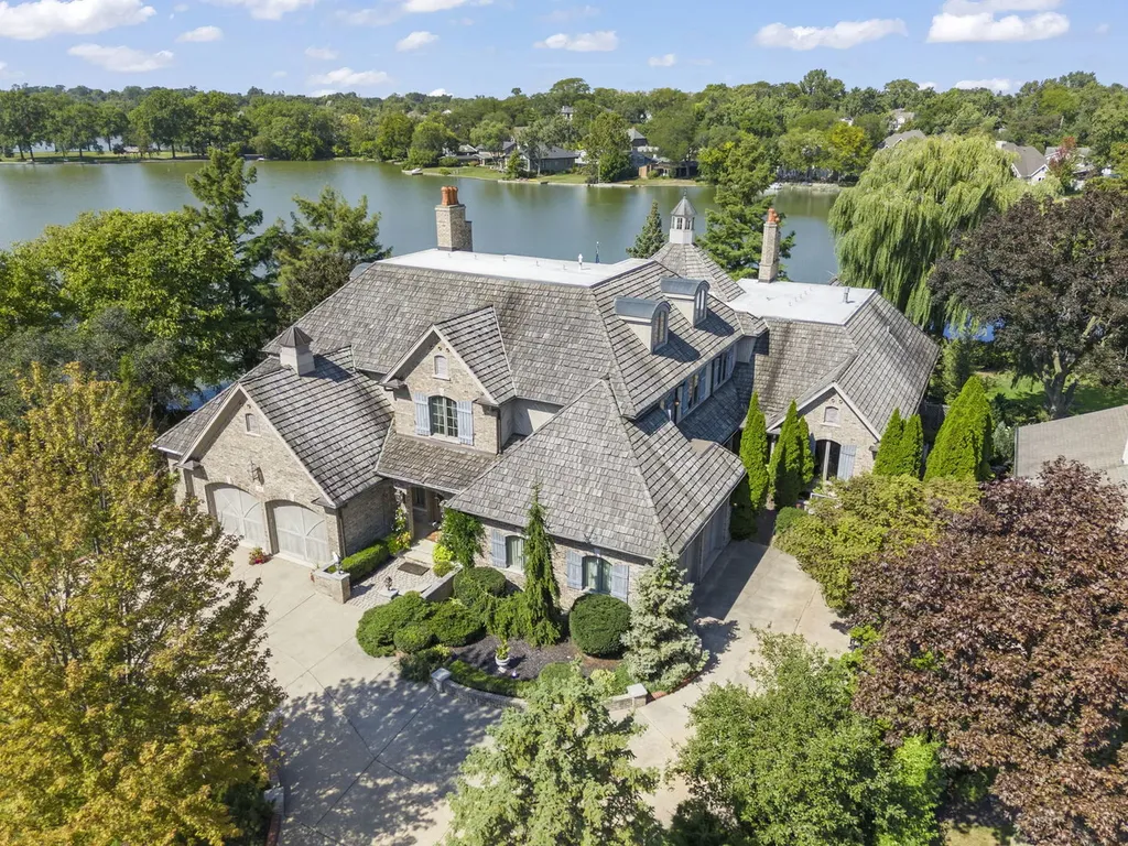 561 West 58th Street Hinsdale IL 60521