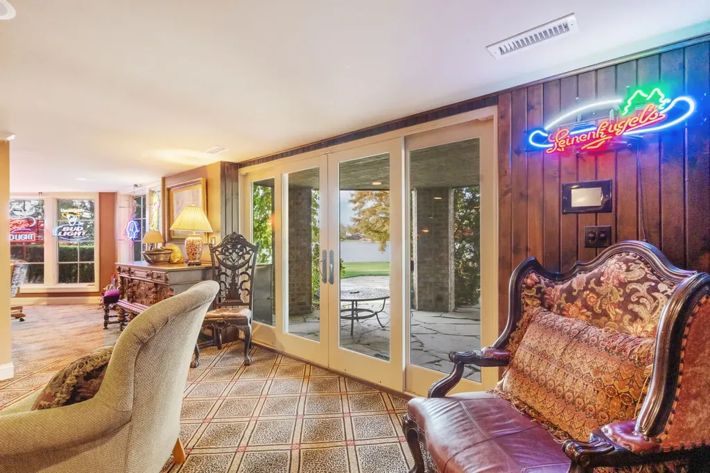 561 West 58th Street Hinsdale IL 60521