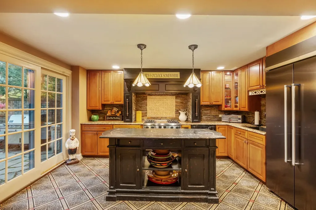 561 West 58th Street Hinsdale IL 60521