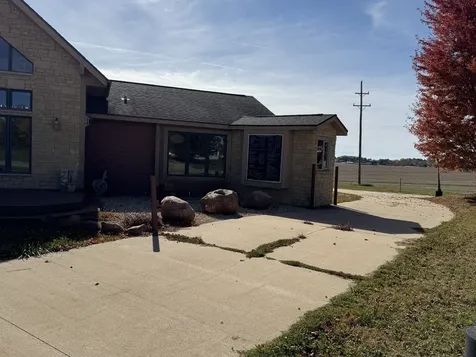 11379 Us 20 Highway E Stockton IL 61085