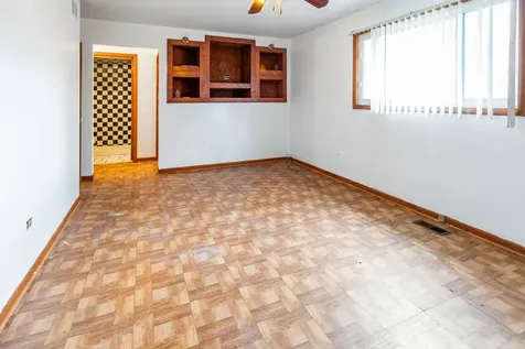 943 East 193rd Place Glenwood IL 60425