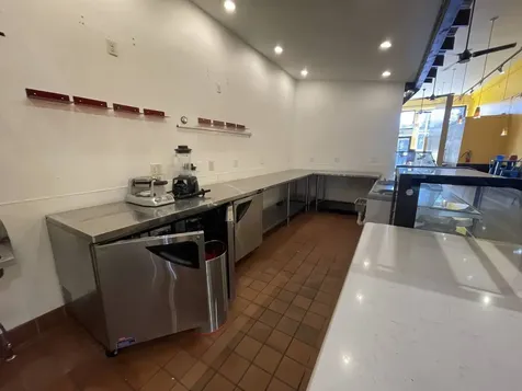 118 North Neil Street Champaign IL 61820