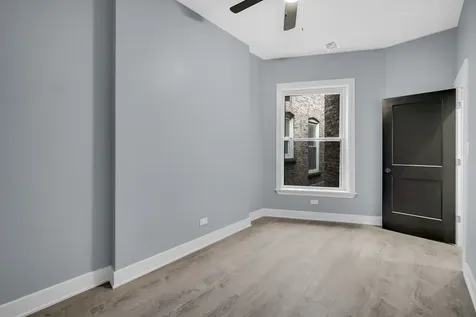 4343 South Ellis Avenue Chicago IL 60653