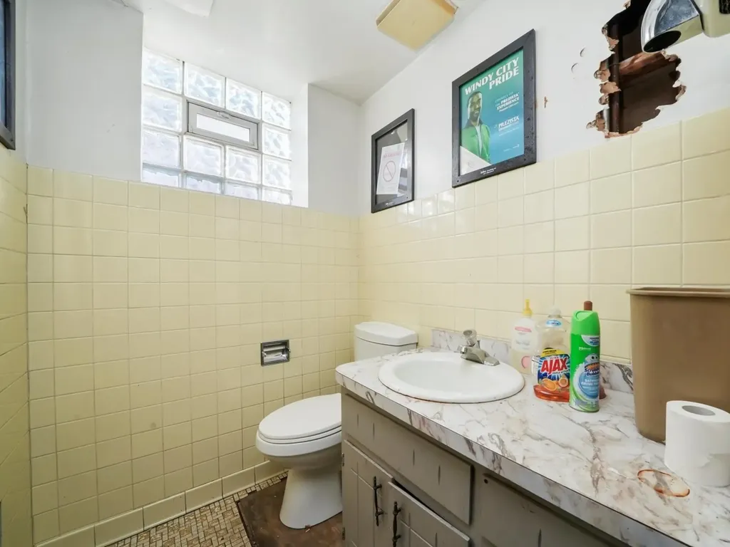 5758 West 65th Street Chicago IL 60638