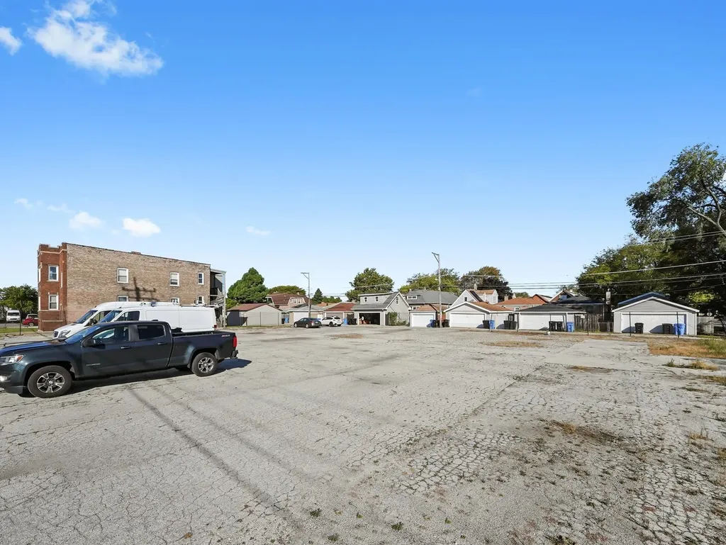 5758 West 65th Street Chicago IL 60638