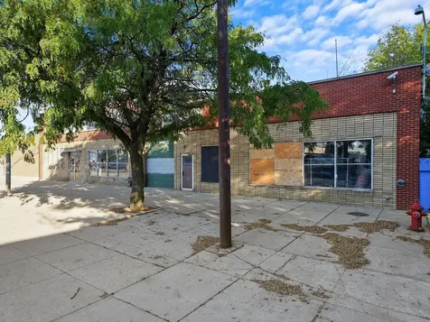 4606 West Cermak Road Cicero IL 60804