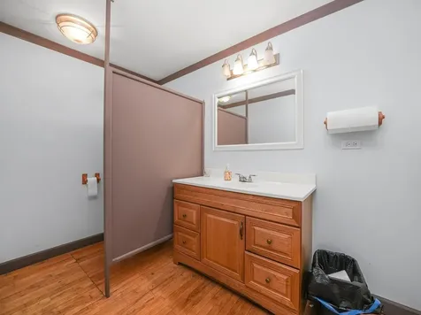 4606 West Cermak Road Cicero IL 60804