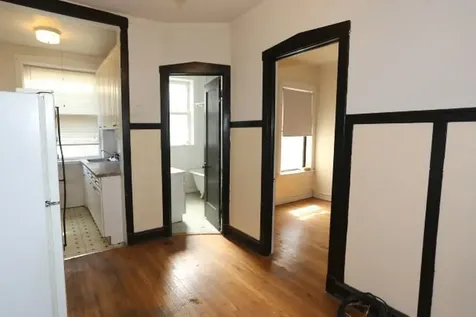 1923 West Winnemac Avenue Chicago IL 60640