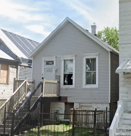6415 South Eberhart Avenue Chicago IL 60637