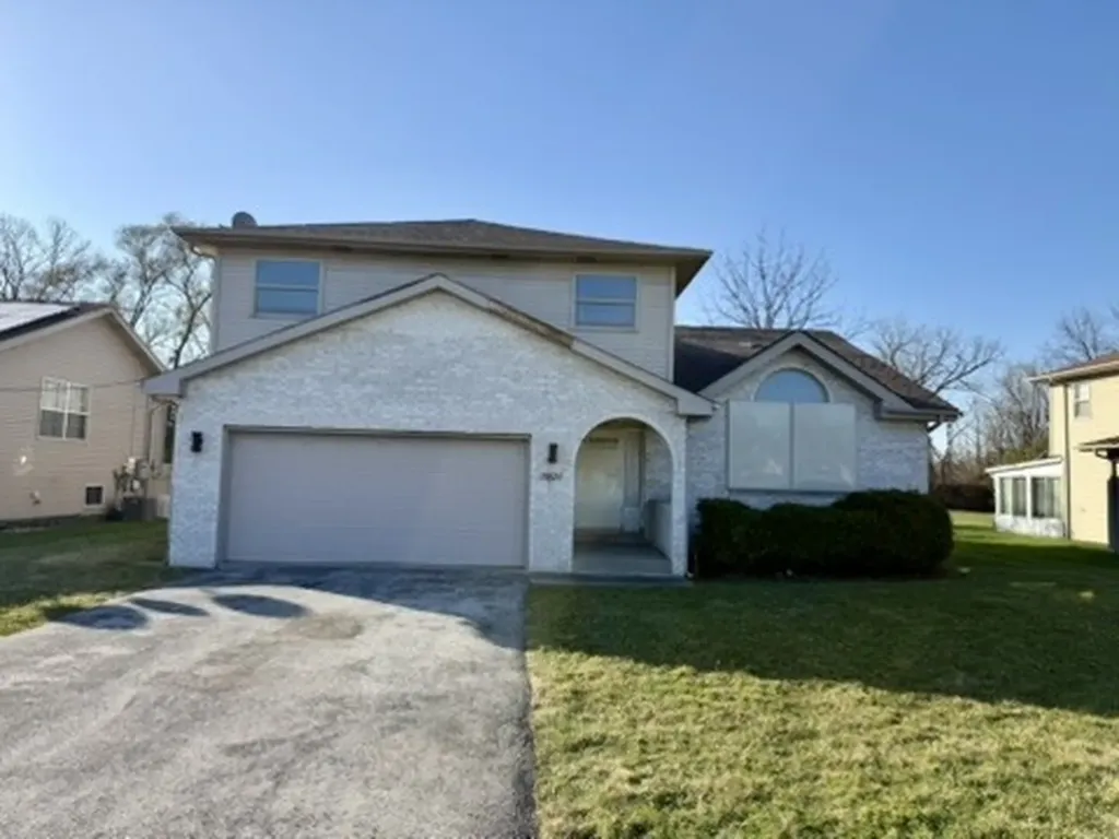 15826 Central Park Avenue Markham IL 60428