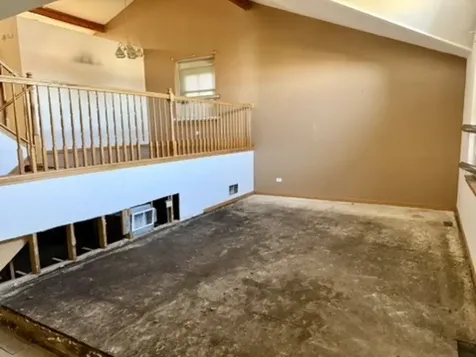 15826 Central Park Avenue Markham IL 60428