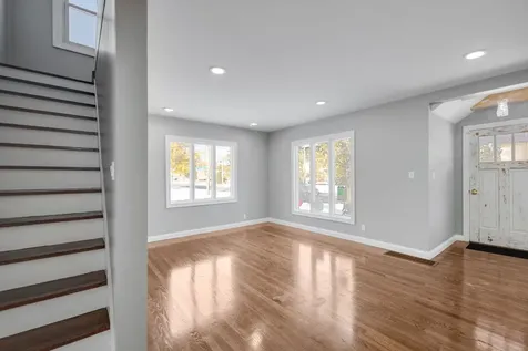 18504 Wentworth Avenue Lansing IL 60438