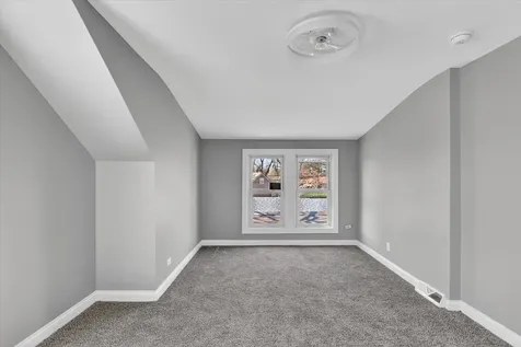 18504 Wentworth Avenue Lansing IL 60438