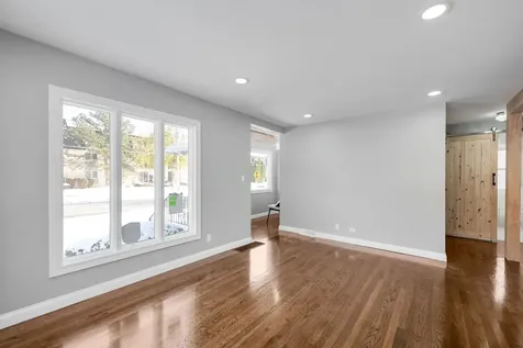 18504 Wentworth Avenue Lansing IL 60438