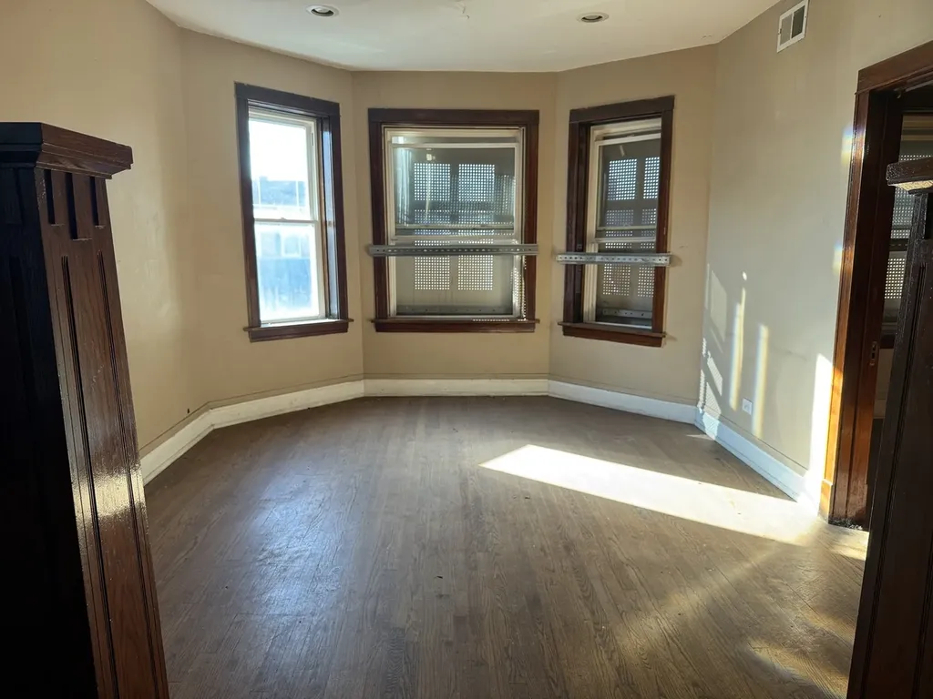 741 North Trumbull Avenue Chicago IL 60624