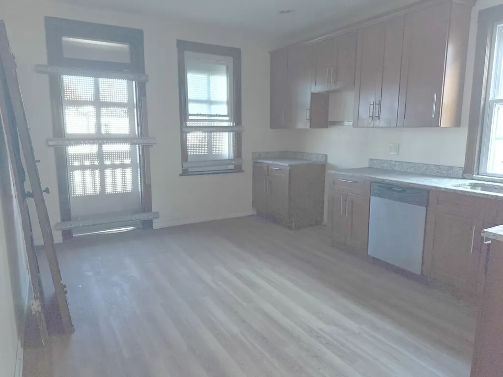 741 North Trumbull Avenue Chicago IL 60624