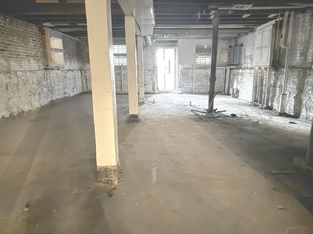 741 North Trumbull Avenue Chicago IL 60624