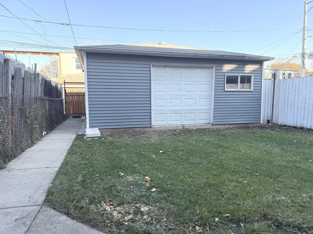 741 North Trumbull Avenue Chicago IL 60624