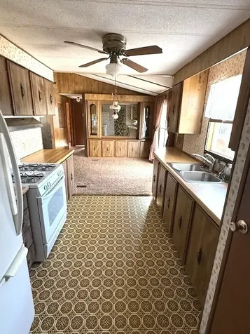 136 North Washington Street Sheffield IL 61361