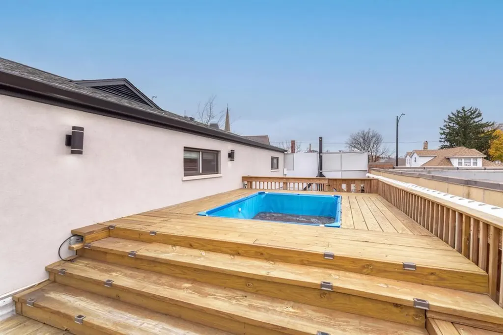 6845 West Addison Street Chicago IL 60634