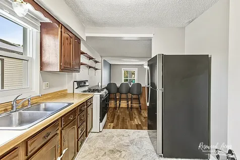 453 South Dearborn Avenue Bradley IL 60915