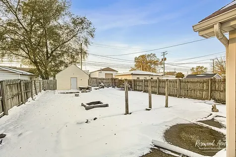 453 South Dearborn Avenue Bradley IL 60915