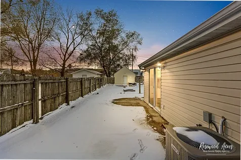 453 South Dearborn Avenue Bradley IL 60915