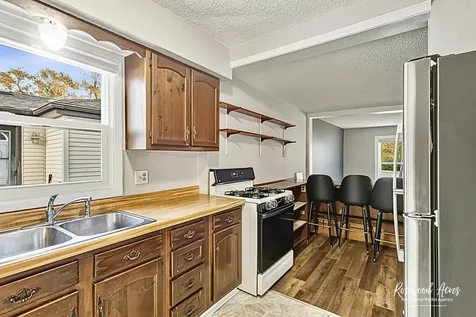 453 South Dearborn Avenue Bradley IL 60915