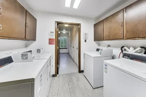 5840 West 104th Street Oak Lawn IL 60453